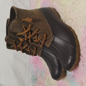 SALE! Sperry Saltwater Duck Boots Sz.8 Hardly Worn (X-102 CRATE)